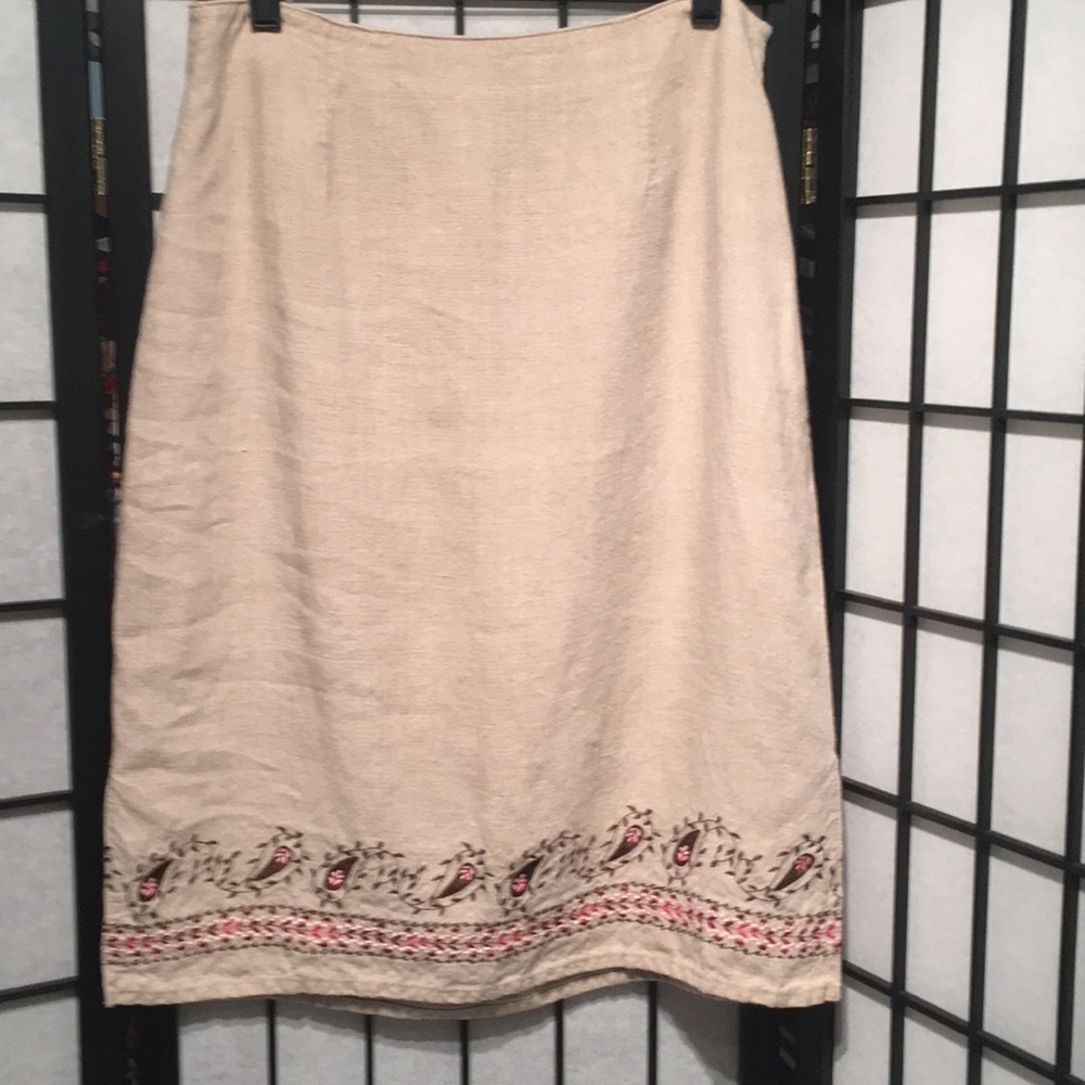 Ann Taylor 100% Linen Embroidered Hemline Skirt Woman’s Size 8
